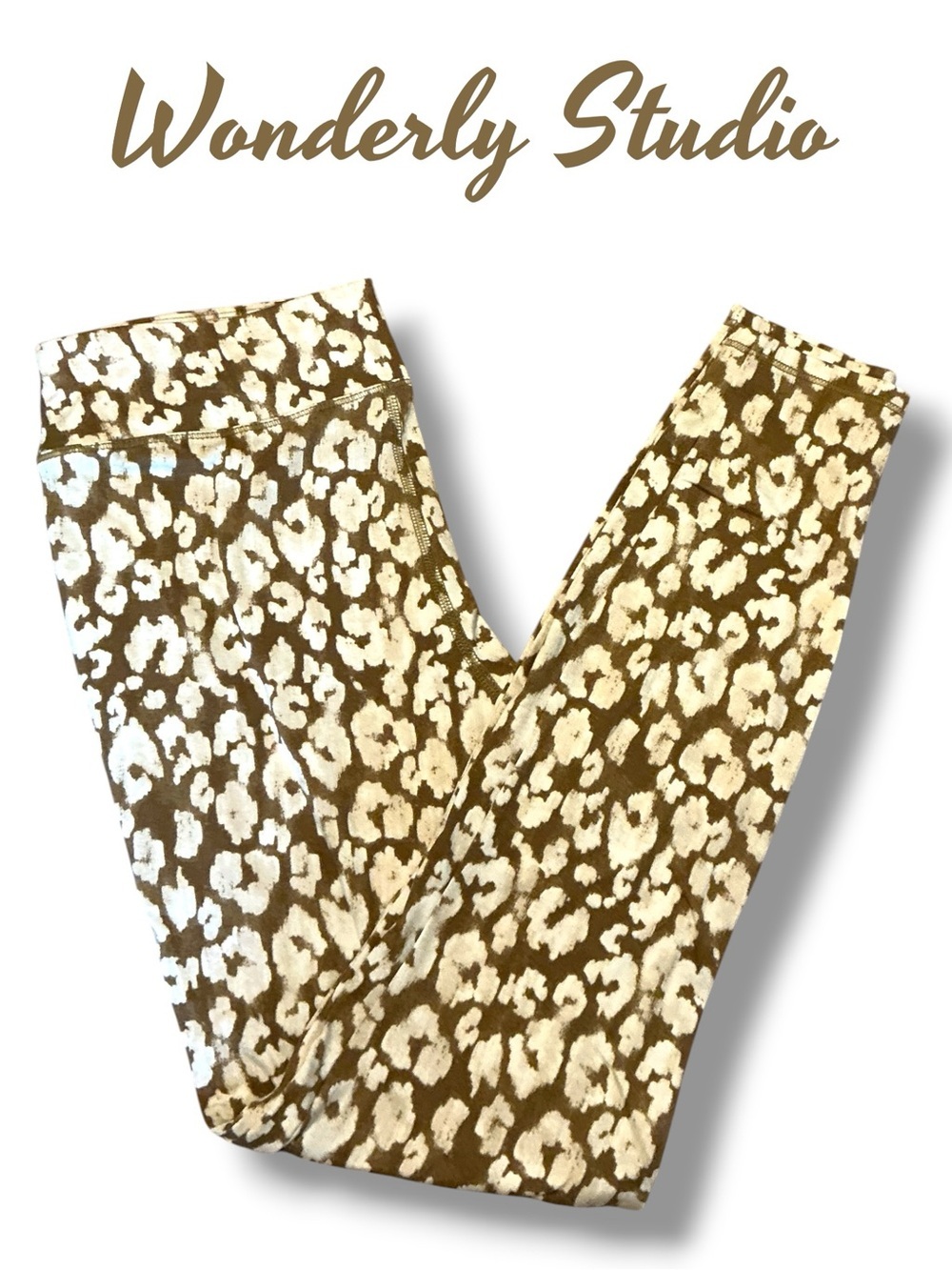 🌺Wonderly Studio Brown & Cream Leopard Print Leggings